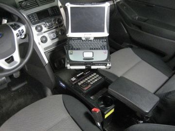 Havis Shield Vehicle Specific Standard Passenger Side Mount Package